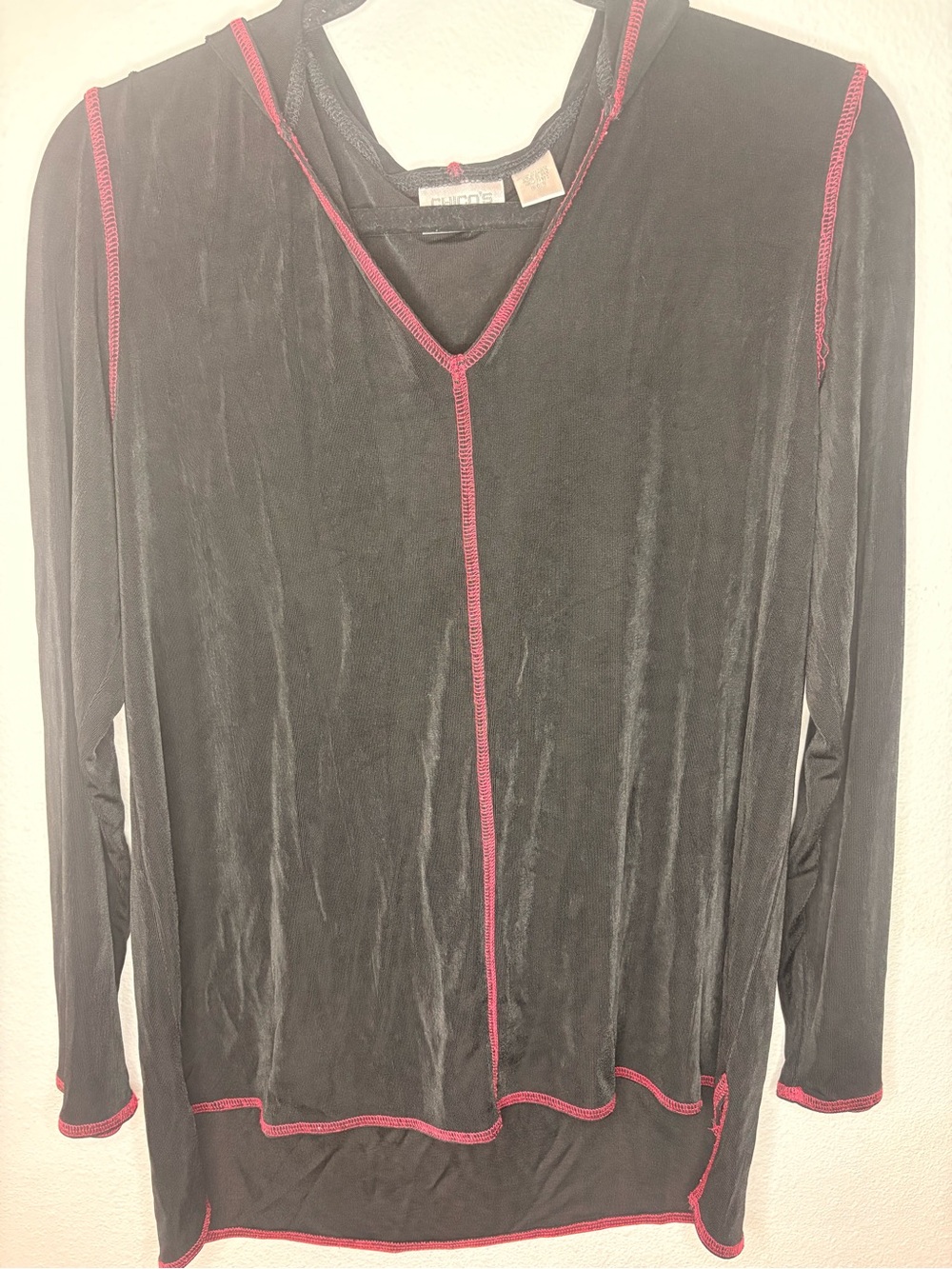 Chico's Black Long-Sleeve V-Neck Top with Red Contrast Stitching-125